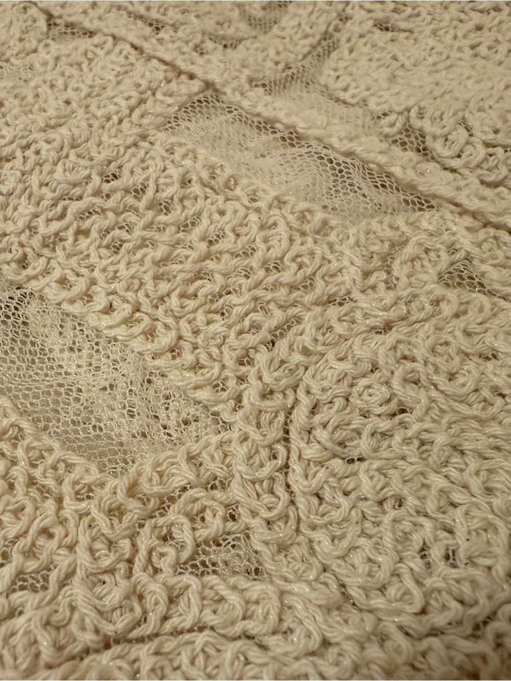 Beautiful Ultra Pink Crochet Lace Sleeveless Tank Top in Cream Size S - Picture 9 of 10